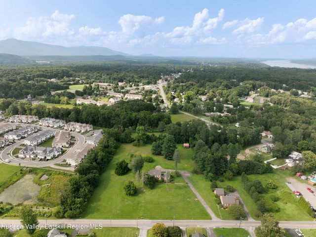 236 Glasco Turnpike, Saugerties, NY 12477