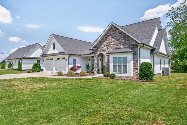 1360 Bilbrey Ave, Cookeville, TN 38501