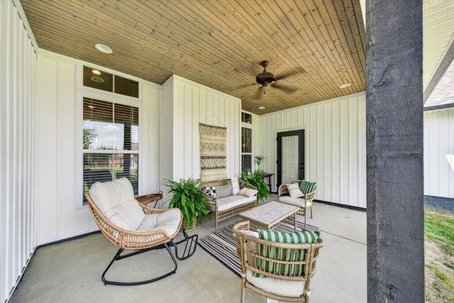 1360 Bilbrey Ave, Cookeville, TN 38501