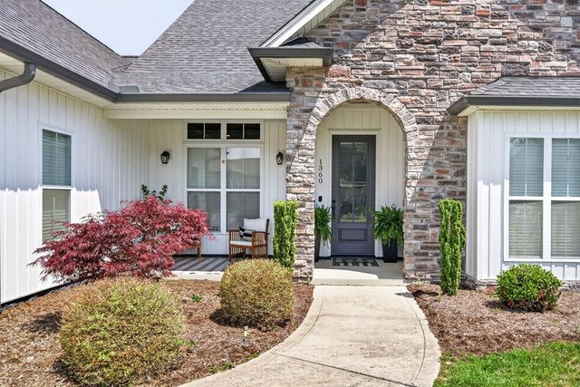 1360 Bilbrey Ave, Cookeville, TN 38501