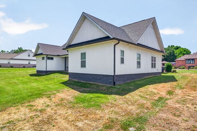 1360 Bilbrey Ave, Cookeville, TN 38501