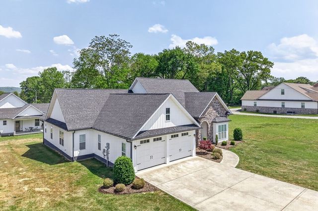 1360 Bilbrey Ave, Cookeville, TN 38501