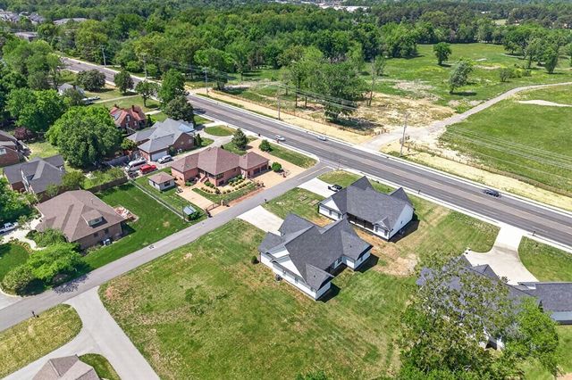 1360 Bilbrey Ave, Cookeville, TN 38501