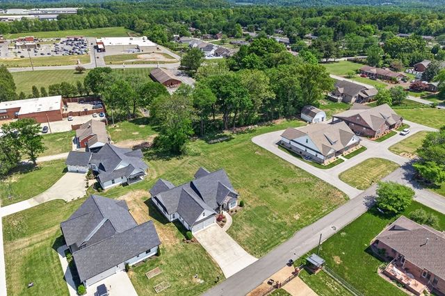 1360 Bilbrey Ave, Cookeville, TN 38501