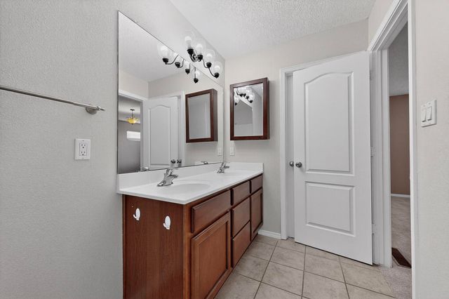 2229 CORTINA Loop SE, Rio Rancho, NM 87124