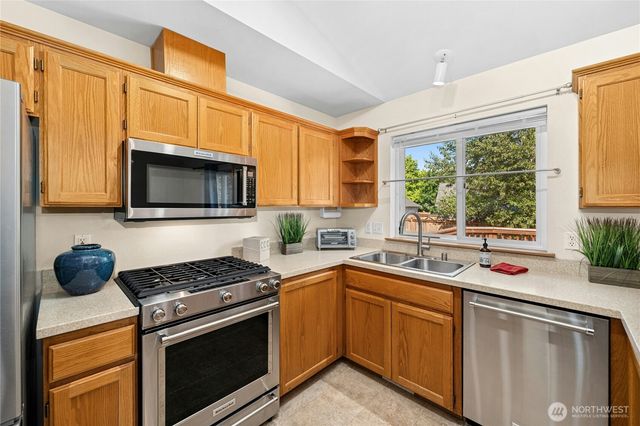 20311 86th Avenue Ct E, Spanaway, WA 98387