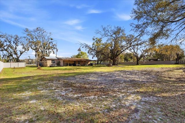 901 W TRAPNELL ROAD, Plant City, FL 33566