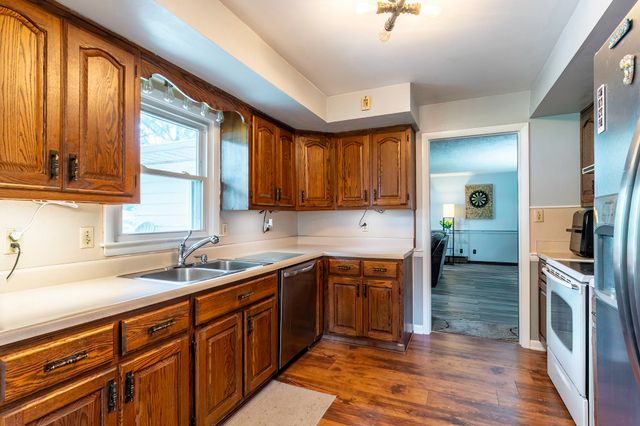 4211 Dalewood Drive, Fort Wayne, IN 46815