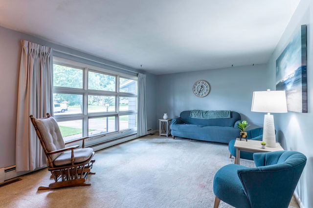 4211 Dalewood Drive, Fort Wayne, IN 46815