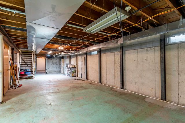 4211 Dalewood Drive, Fort Wayne, IN 46815