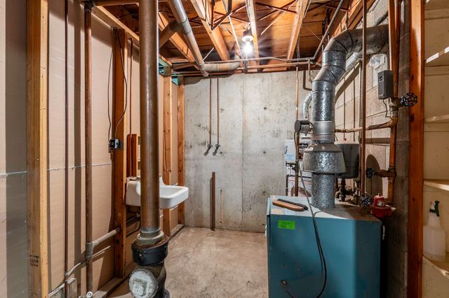 4211 Dalewood Drive, Fort Wayne, IN 46815