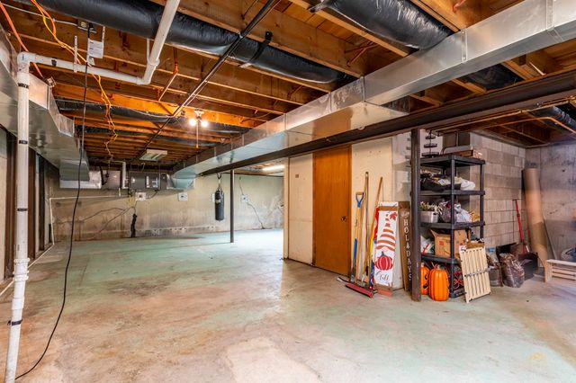 4211 Dalewood Drive, Fort Wayne, IN 46815