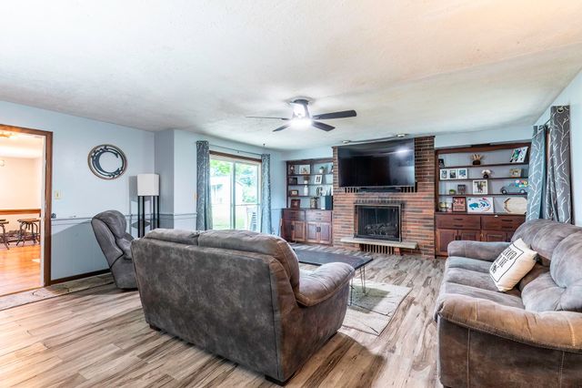 4211 Dalewood Drive, Fort Wayne, IN 46815