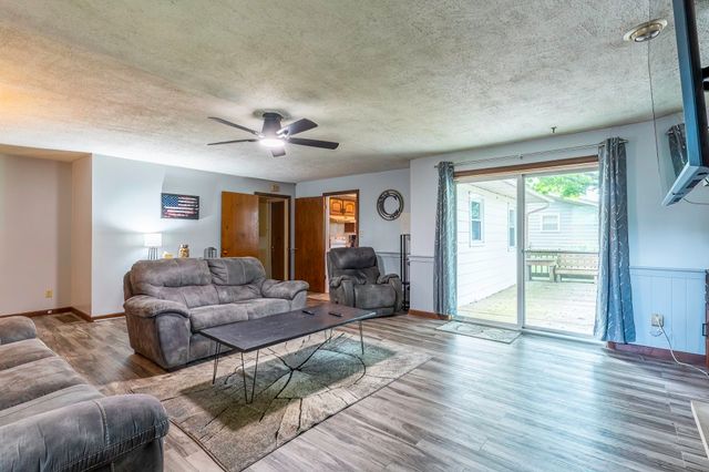 4211 Dalewood Drive, Fort Wayne, IN 46815