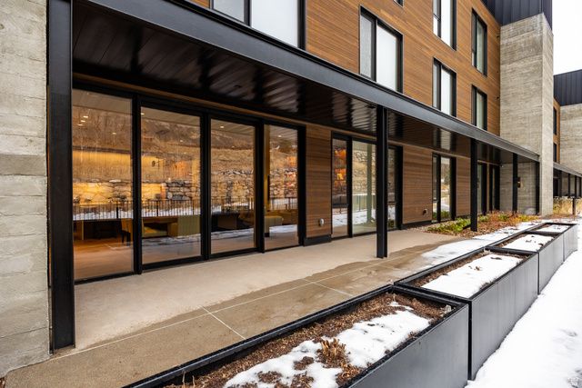 3267 W DEER HOLLOW RD #2304, Park City, UT 84060