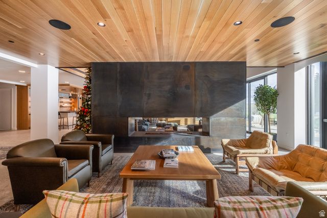 3267 W DEER HOLLOW RD #2304, Park City, UT 84060