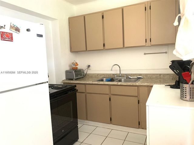 2131 Arthur St 2131, Hollywood, FL 33020