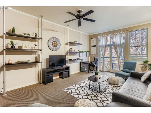 1425 Ne 61ST Ave 310, Hillsboro, OR 97124