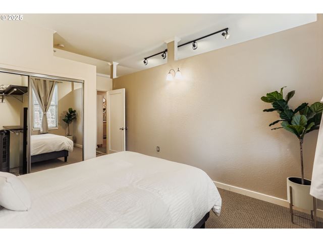 1425 Ne 61ST Ave 310, Hillsboro, OR 97124