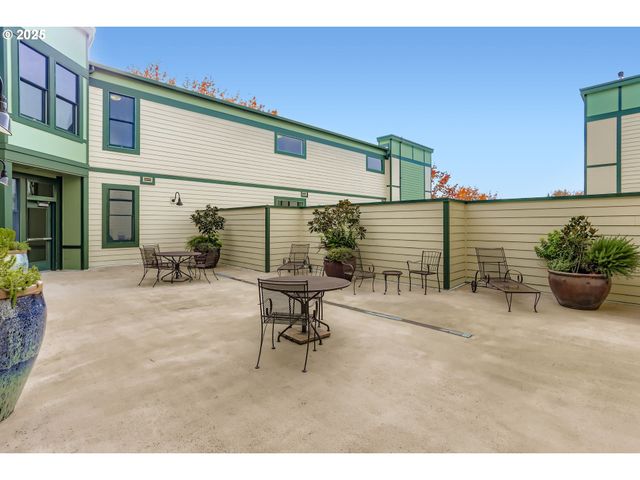 1425 Ne 61ST Ave 310, Hillsboro, OR 97124