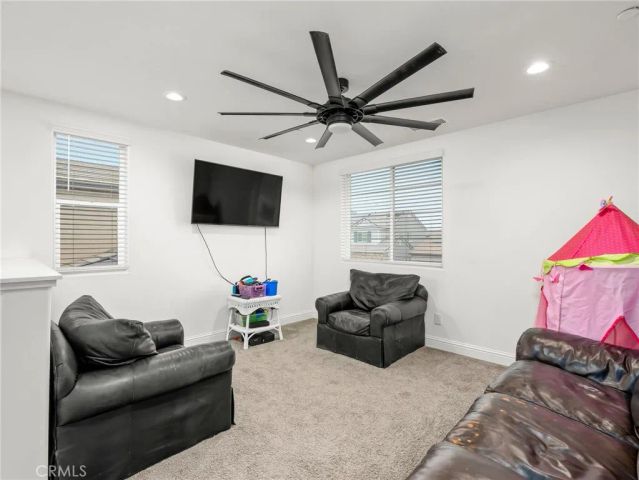 4080 San Jose, Clovis, CA 93619