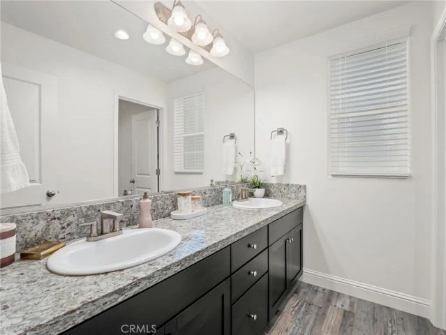 4080 San Jose, Clovis, CA 93619