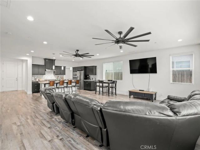 4080 San Jose, Clovis, CA 93619