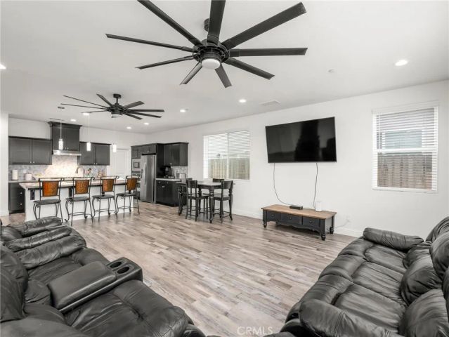 4080 San Jose, Clovis, CA 93619