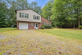 77 Oconnell Road Extension, East Haddam, CT 06415