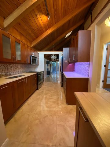 485 N University Drive 3-6, Plantation, FL 33324