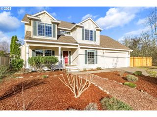 5513 Se HULL Ave, Milwaukie, OR 97267