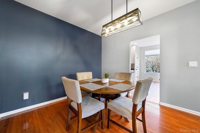 43 Woodside Knolls Drive, Middletown, NY 10940