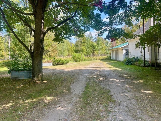 1489 Mcculloch Road, Gladwin, MI 48624