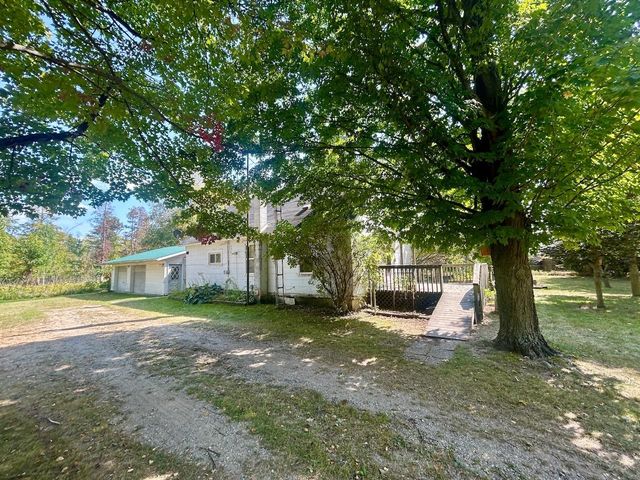 1489 Mcculloch Road, Gladwin, MI 48624