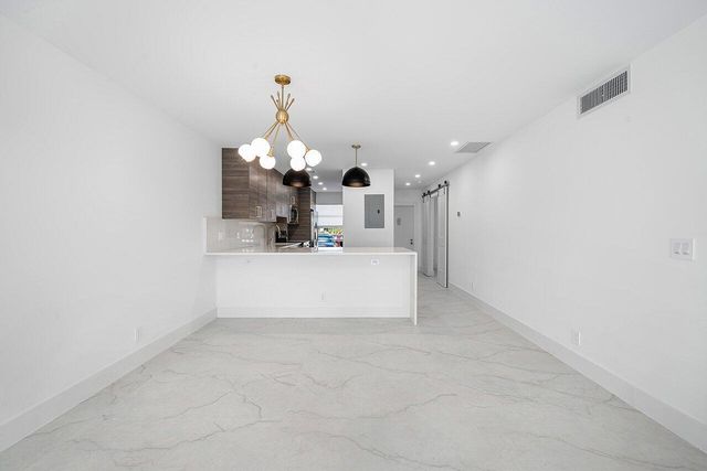 1541 NW 20th Avenue 101, Delray Beach, FL 33445