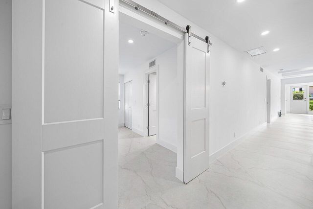 1541 NW 20th Avenue 101, Delray Beach, FL 33445