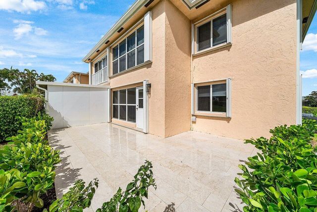 1541 NW 20th Avenue 101, Delray Beach, FL 33445