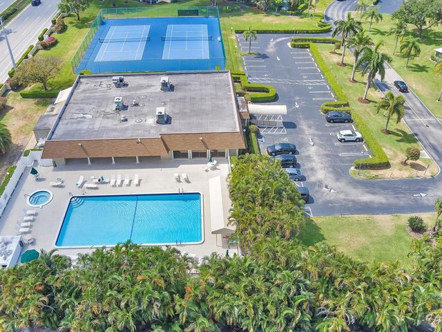 1541 NW 20th Avenue 101, Delray Beach, FL 33445
