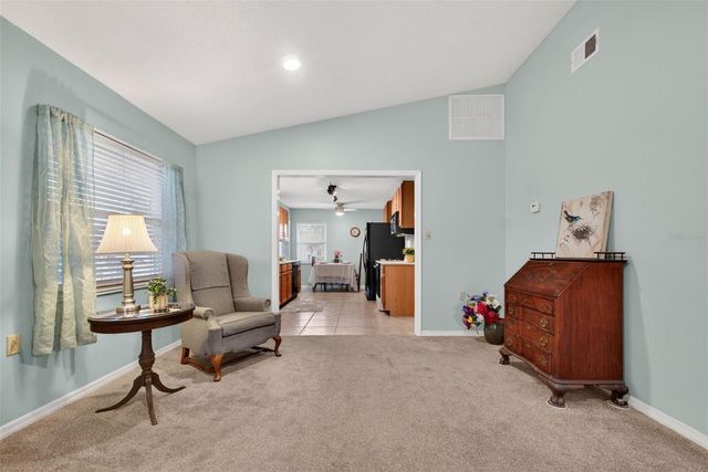 570 EAGLE RUN, Lakeland, FL 33809