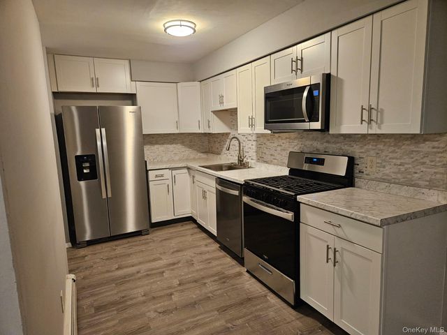 21 N Aspen Road, Middletown, NY 10940