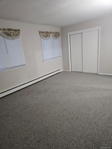 21 N Aspen Road, Middletown, NY 10940