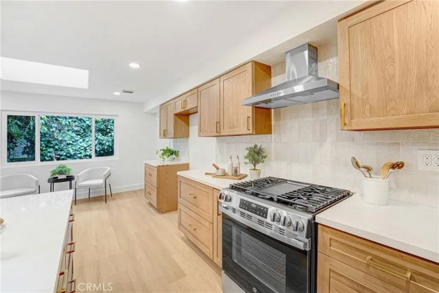 22323 Miranda Street, Woodland Hills, CA 91367