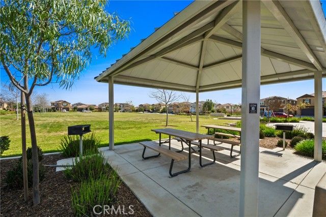 2814 E Murdock, Ontario, CA 91762