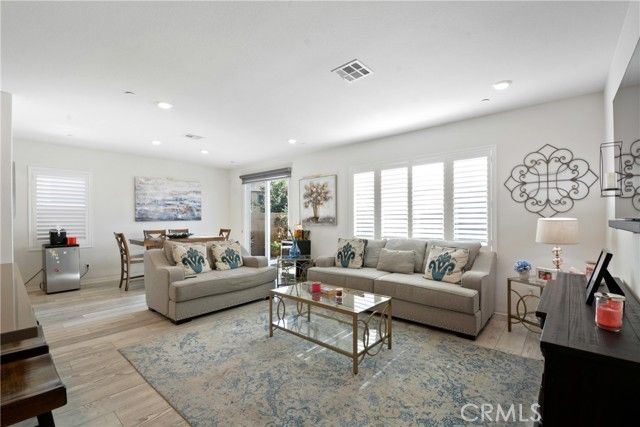 2814 E Murdock, Ontario, CA 91762