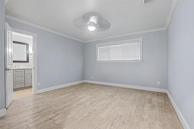 11911 Hillcroft Avenue, Houston, TX 77035
