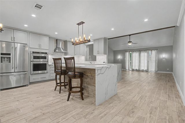 11911 Hillcroft Avenue, Houston, TX 77035