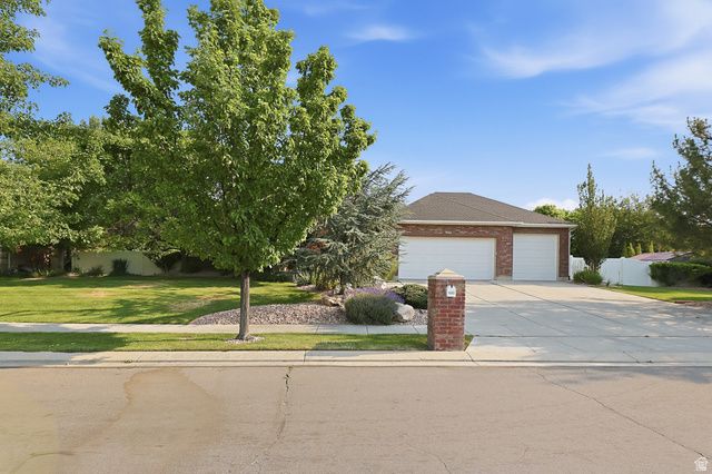 994 W PARK PALISADE DR, South Jordan, UT 84095