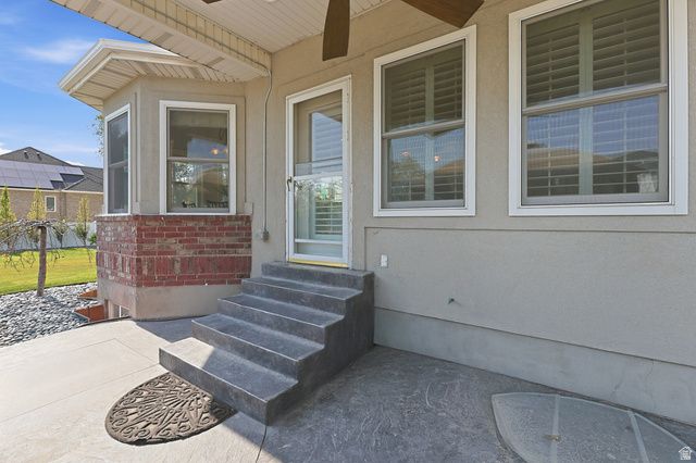 994 W PARK PALISADE DR, South Jordan, UT 84095