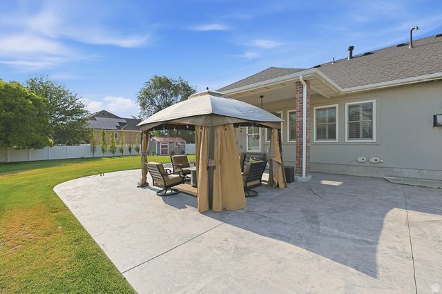 994 W PARK PALISADE DR, South Jordan, UT 84095