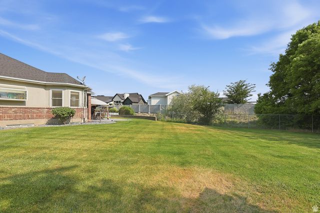 994 W PARK PALISADE DR, South Jordan, UT 84095